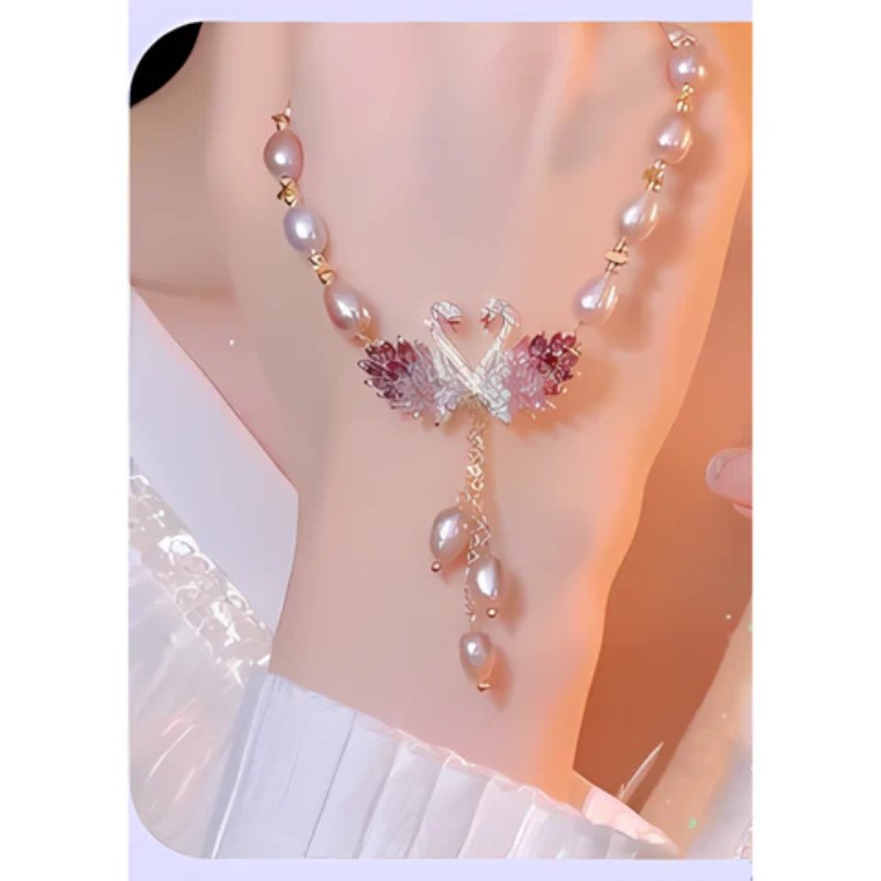 Hermoso Collar Cisne Elegante